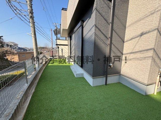 【庭】 | 神戸市垂水区桃山台2丁目　新築戸建　仲介手数料無料！ | お庭が付いています