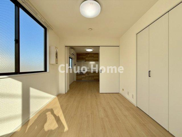 スカイウェイ立石の居間・リビング|【居間・リビング】「ＬＤＫは家族団らんをデザイン」広いＬＤＫでは家族が集まり一緒の時間を過ごせる工夫がされております。何気ない一日の当たり前のひとコマがいつか一生の宝物になります