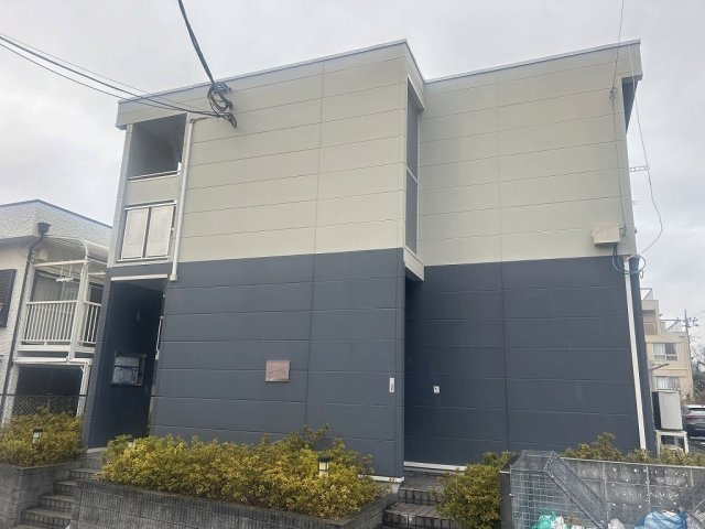 レオパレスルシータ２１の外観