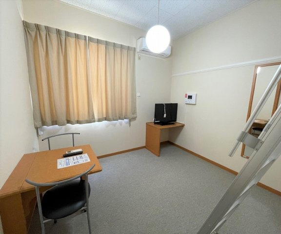 レオパレスｂｅｌ　ｓｕｏｎｏの居間・リビング