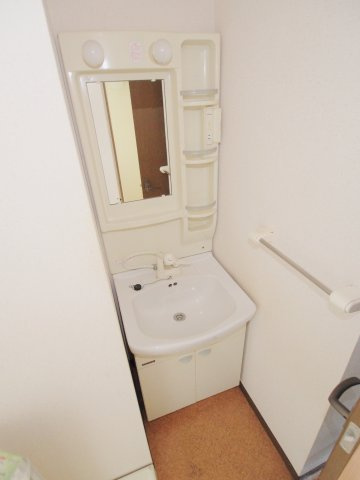 アルバ府中の洗面所