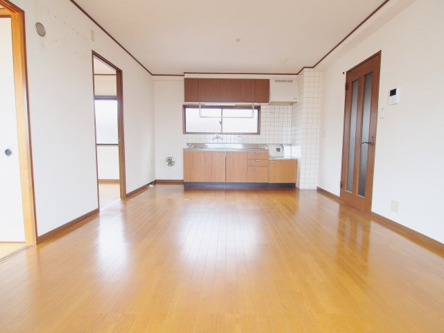 アルバ府中の居間・リビング