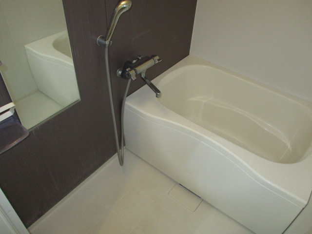 コンシエール西大和Bの浴室