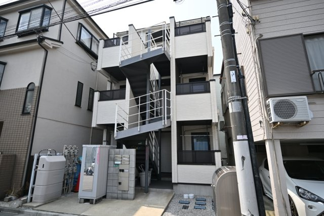 ＭＥＬＤＩＡ松島四丁目の外観|おしゃれな外観です