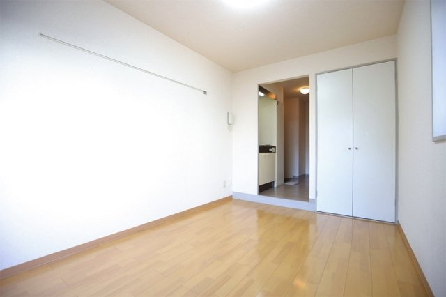 スカイコート久我山の洋室|コンパクトで使いやすい洋室です