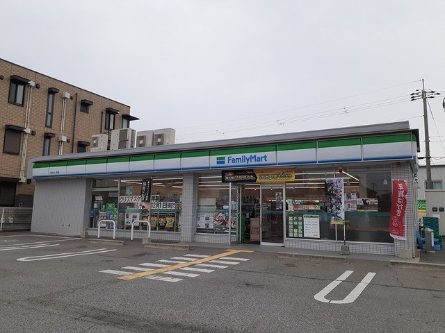 ローゲンハイツの周辺|ファミリーマートまで137m