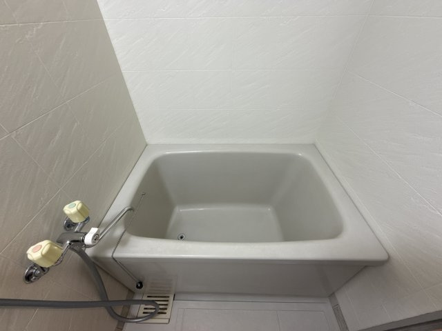 エスポワールドミールＡの浴室