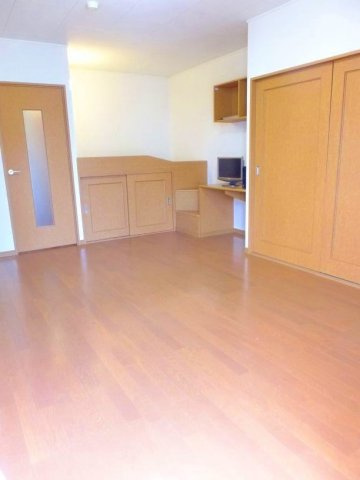 レオパレスＭｅｒｃｕｒｙの居間・リビング