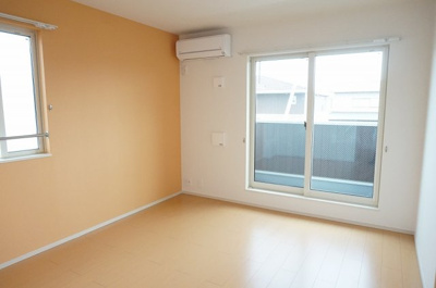 【居間・リビング】 | メゾン・レイクⅡ | おしゃれなリビングです