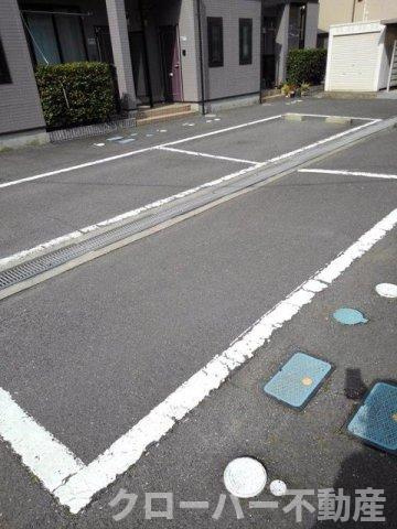 コスモハイツ　Ｃの駐車場