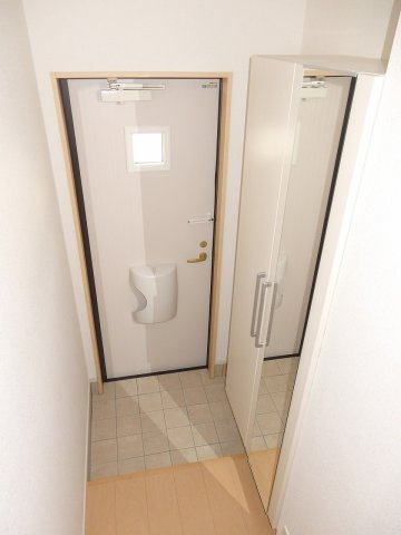 クリアネス　弐番館の玄関|玄関です