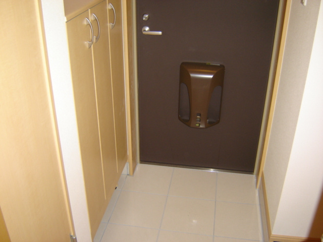 ウイステリアハウスの玄関|玄関