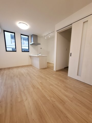 ザ・アパートメント今津の居間・リビング