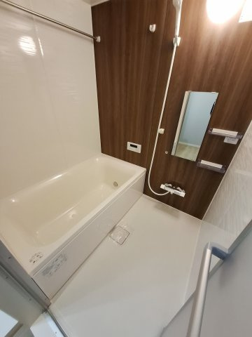 ザ・アパートメント今津の浴室