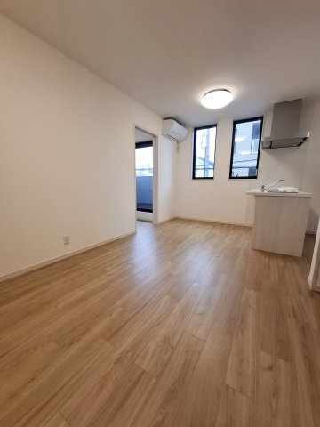 ザ・アパートメント今津の居間・リビング