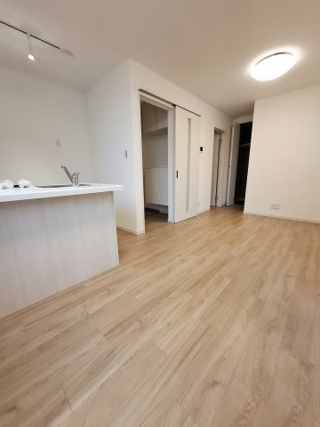 ザ・アパートメント今津の居間・リビング