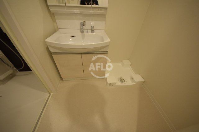 ラクラス堺筋本町の洗面所|ラクラス堺筋本町　脱衣所