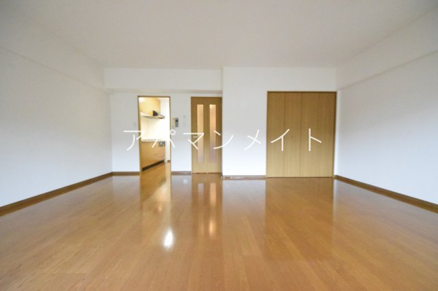 【居間・リビング】 | クレール矢沢 | ゆとりの広さです