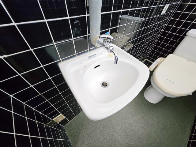 ヤマダビルの独立洗面台