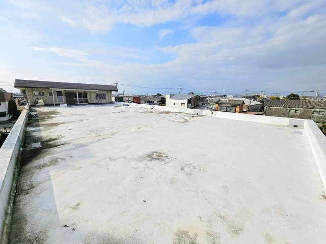 ヤマダビルのバルコニー|専用バルコニー