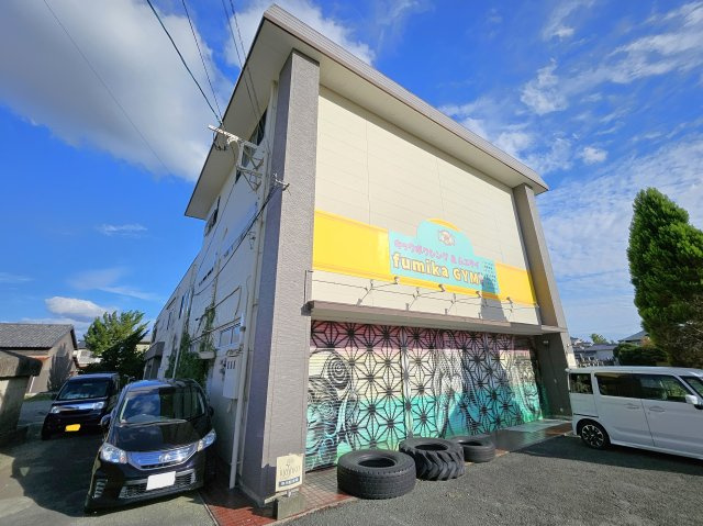 ヤマダビルの外観