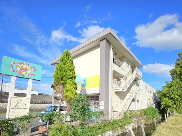 ヤマダビルの周辺