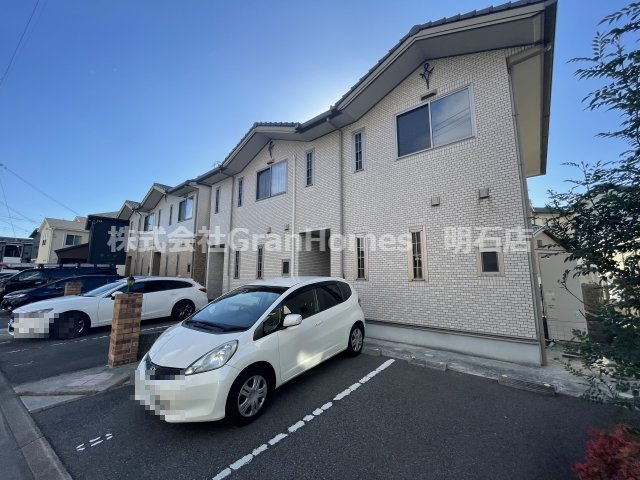 サンリバー大久保の外観