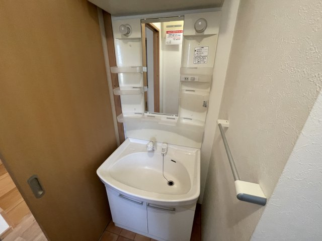 サンリバー大久保の洗面所