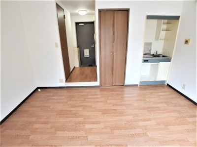 【洋室】 | メープルハウス