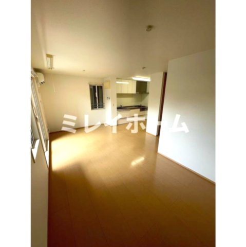 ラメゾネットヴェルトゥの居間・リビング