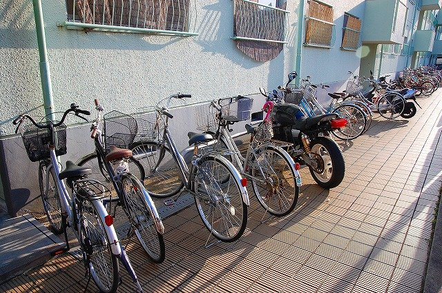 新町ハイツのその他共用部分|駐輪スペースになります