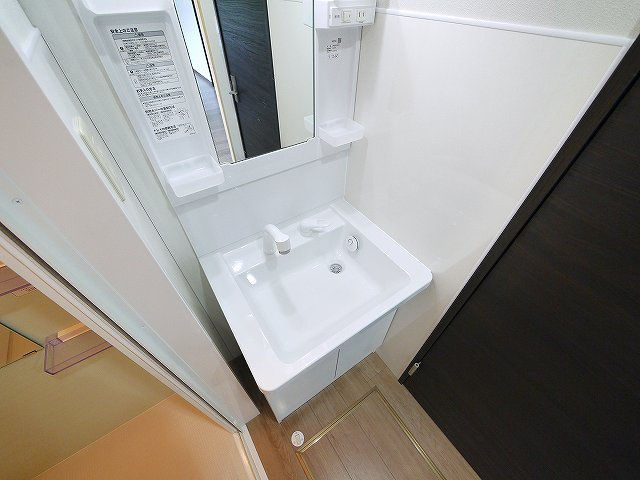 新町ハイツの洗面所|独立洗面台で身支度をすべて済ませてしまいましょう