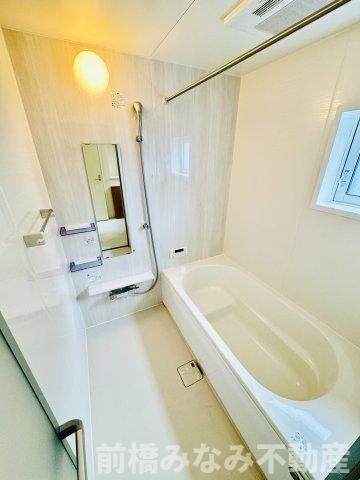 前橋市上新田町　３号棟(全５棟)　ブルーミングガーデン　新築建売分譲の玄関|落ち着いた玄関です