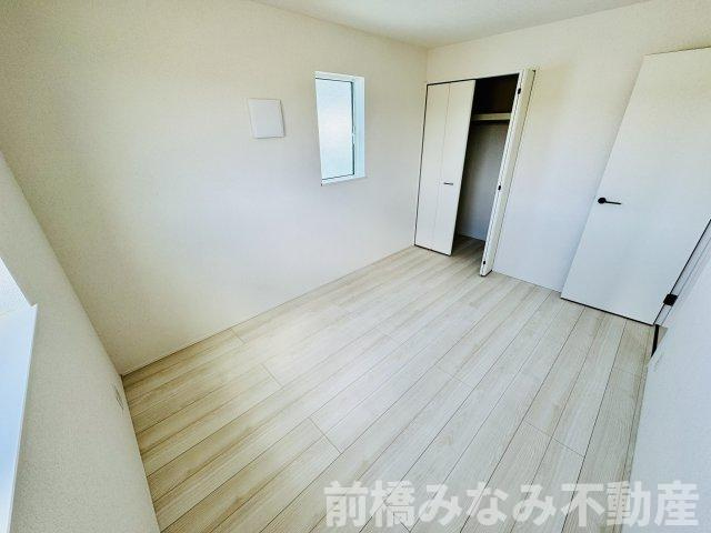 玉村町福島23-1期　２号棟(全１２区画)　リナージュ　新築建売分譲の洋室|個人の部屋や寝室として使える洋室です