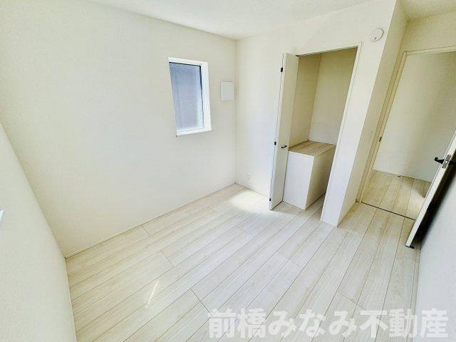 玉村町福島23-1期　２号棟(全１２区画)　リナージュ　新築建売分譲の洋室|明るい洋室です