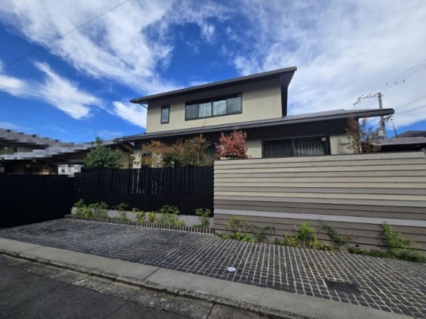 東山区粟田口三条坊町戸建