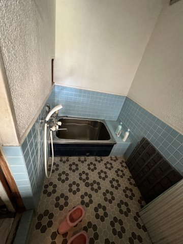 鏡野町古川　中古住宅　8DK＋2S ＋離れ・納屋の浴室