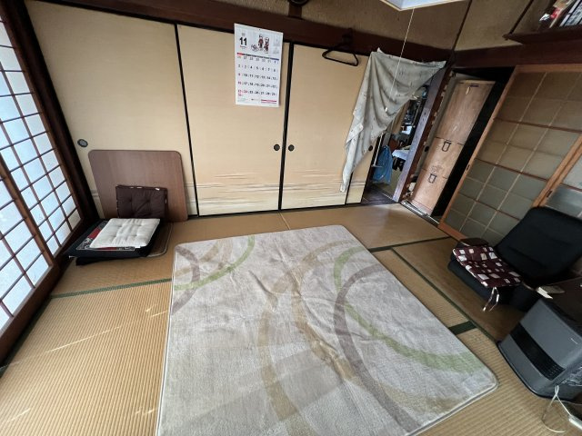 鏡野町古川　中古住宅　8DK＋2S ＋離れ・納屋の和室|６畳