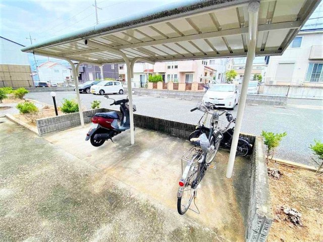 レオパレスラダックＢのその他