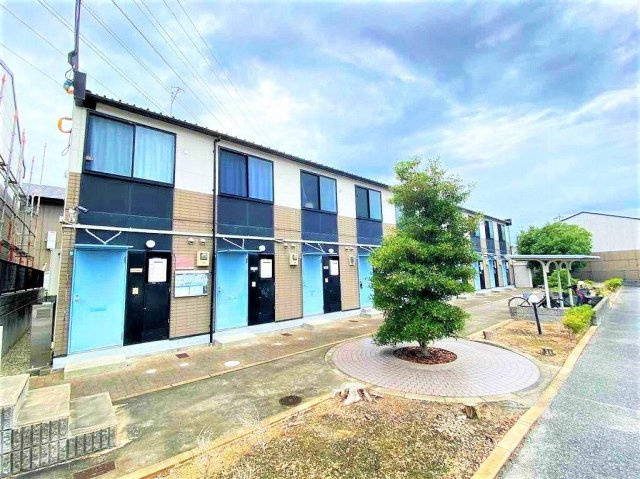 レオパレスラダックＢの外観