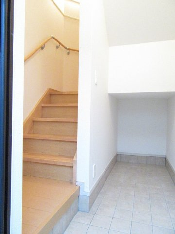 グランツ・フジの玄関