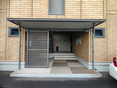 【エントランス】 | ジュネス針田　B棟