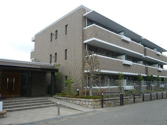 川崎市麻生区高石２丁目の賃貸マンション