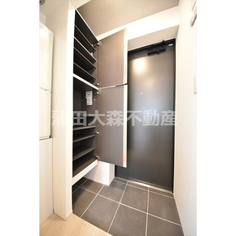 CASA PIAZZAカーサピアッツァ大森西の玄関