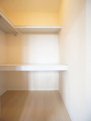 【収納】 | ラフィーネA | たくさん収納できるウォークインクローゼットが付いています♪