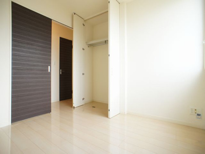 【子供部屋】 | ラフィーネA | 広々洋室です。