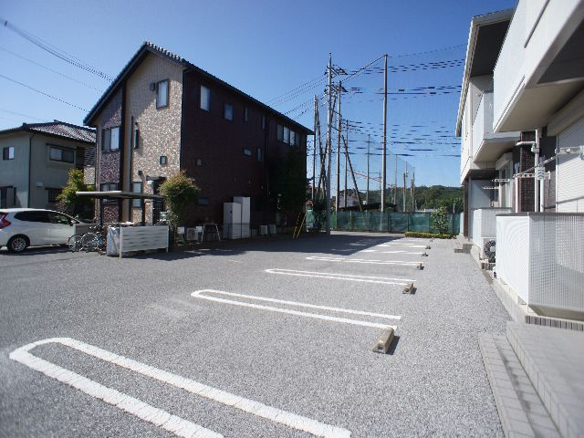 【駐車場】 | ラフィーネA | 駐車場2台込みです♪