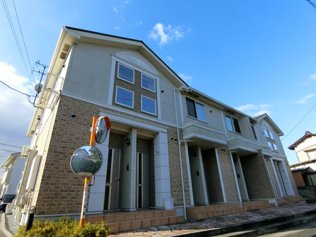 Ｐｉｎｅ　Ｃｏｕｒｔ（パインコート）