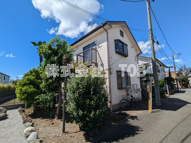 フィールドハウスの画像