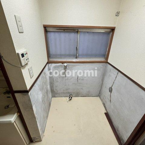 大久保町車庫付きテラスの設備